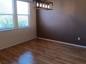 9224 Lower Meadow Ave SW in Albuquerque, NM - Building Photo - Building Photo