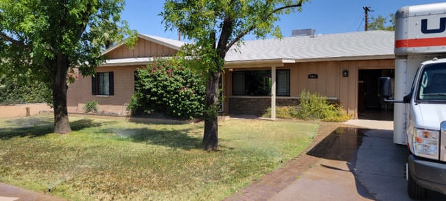 8044 E Cambridge Ave in Scottsdale, AZ - Building Photo - Building Photo