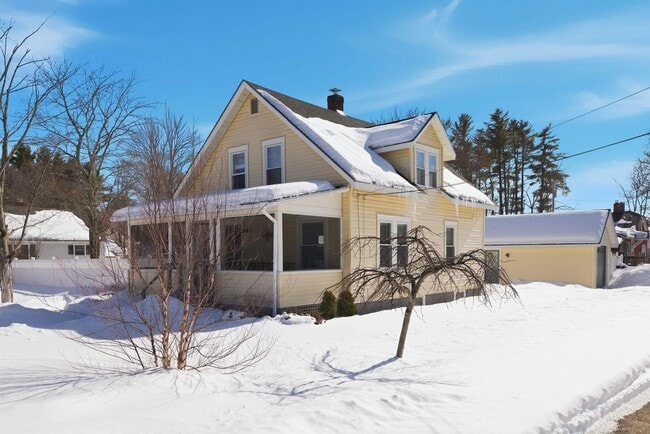 26 Snow St in Concord, NH - Building Photo - Building Photo