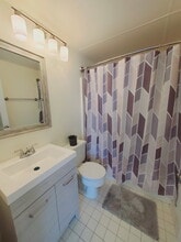 60 Strawberry Hill Ave in Stamford, CT - Building Photo - Building Photo