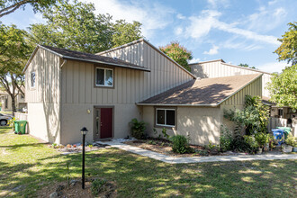 Habitat II in Lauderhill, FL - Building Photo - Building Photo