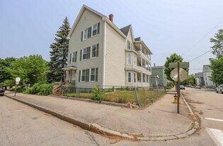 179 Pine St, Unit 2 in Manchester, NH - Building Photo