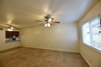 113 B Rhonda Dr in Del Rio, TX - Building Photo - Building Photo