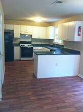 6569 Shaffers Way in Lithonia, GA - Building Photo - Building Photo