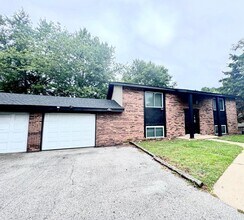 109 Britanna Dr in Belleville, IL - Building Photo - Building Photo