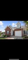 4827 Chelanie Cir