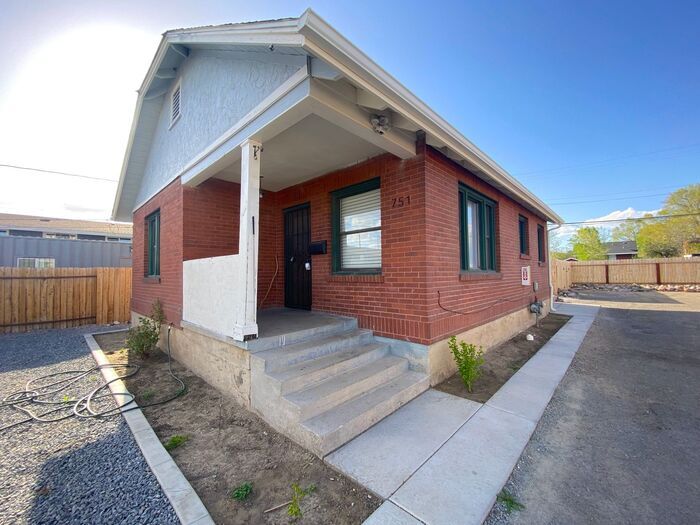 749 W 5th St in Reno, NV - Building Photo