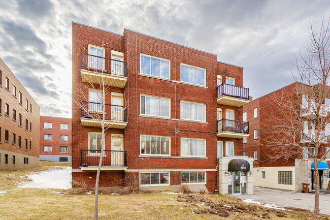 4050 De La Côte-Sainte-Catherine Ch in Montréal, QC - Building Photo - Building Photo