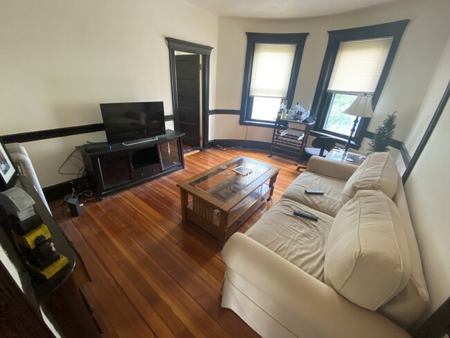 72 Empire St, Unit 2