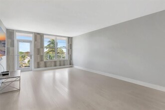 2851 S Ocean Blvd in Boca Raton, FL - Building Photo - Building Photo