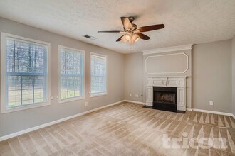 218 Hickory Branch Dr in Acworth, GA - Building Photo - Building Photo