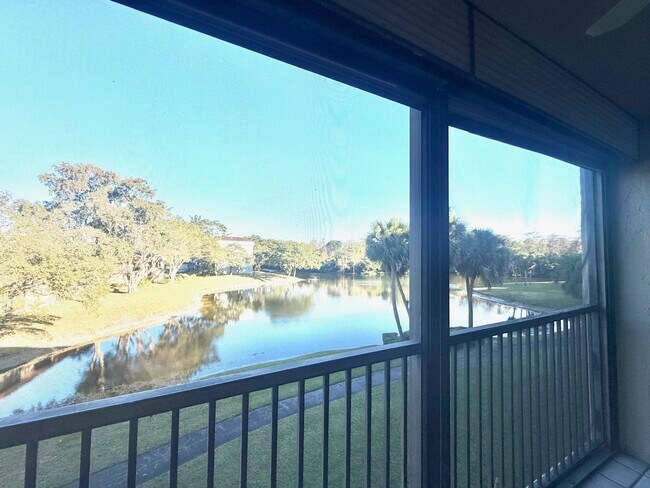 3050 NW 42nd Ave in Coconut Creek, FL - Building Photo - Building Photo