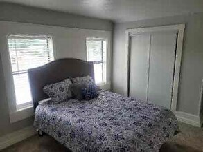 1103 E Moore Ave in Terrell, TX - Building Photo - Building Photo