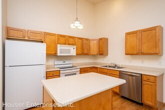 20 Redtail Bend in Coralville, IA - Foto de edificio - Building Photo