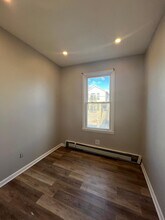 91 W 20th St, Unit 2 in Bayonne, NJ - Building Photo - Building Photo