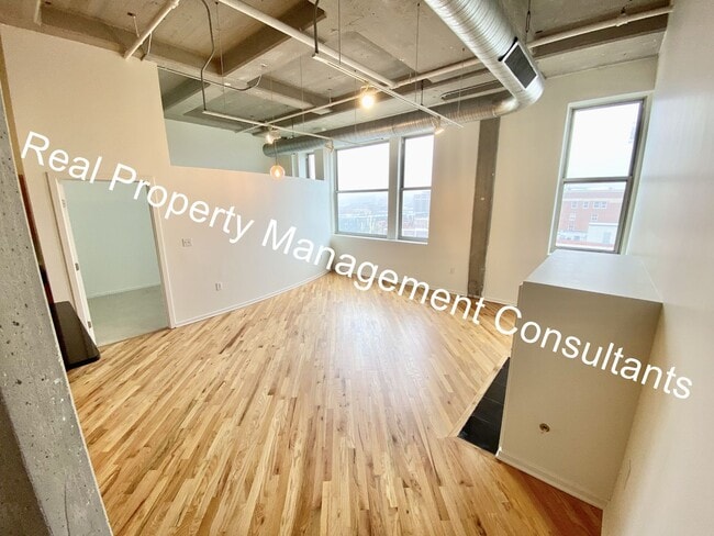 2107 Grand Blvd in Kansas City, MO - Building Photo - Building Photo