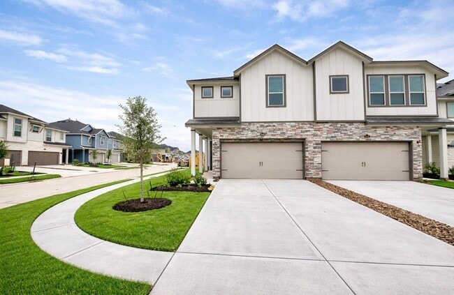 property at 5422 Holly Hvn Ct