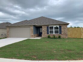2011 S B Pl in Rogers, AR - Building Photo