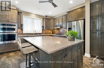 204 Casa Grande Cir in Ottawa, ON - Building Photo - Building Photo