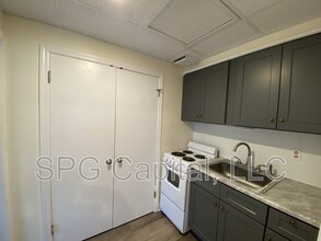 5 Center Square in Hanover, PA - Building Photo - Building Photo