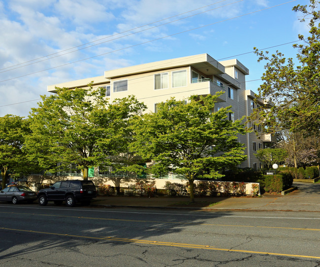 6001 24th Ave NW in Seattle, WA - Building Photo - Building Photo