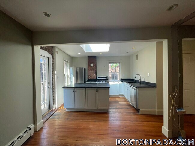 151 Highland St, Unit 2
