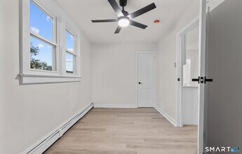 32 Lamberton St in New Haven, CT - Building Photo - Building Photo