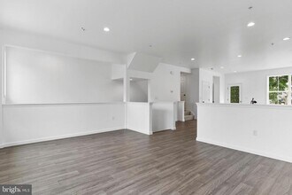 37 S 19th St in Camp Hill, PA - Building Photo - Building Photo