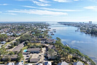 124 Tierra Verde Wy in Panama City Beach, FL - Building Photo - Building Photo