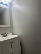 8019 Worthington Lake Dr in Westerville, OH - Building Photo - Building Photo