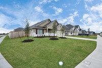 2734 San Bernard Dr in Fresno, TX - Foto de edificio - Building Photo