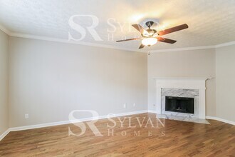 380 Oakland Pl Dr in Lawrenceville, GA - Building Photo - Building Photo