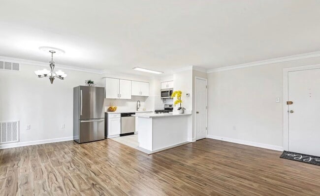 4360 Ivymount Ct in Annandale, VA - Building Photo - Building Photo