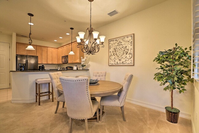 9159 Delano St in Naples, FL - Foto de edificio - Building Photo