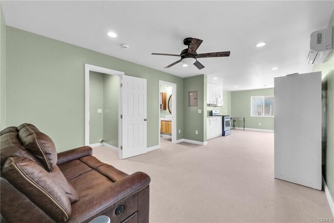 2513 W Occidental St in Santa Ana, CA - Building Photo - Building Photo