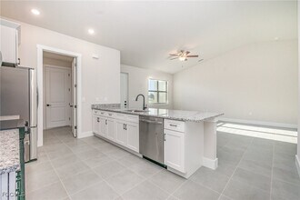 3053 NW 2nd Pl in Cape Coral, FL - Building Photo - Building Photo