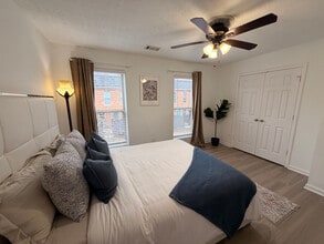 245 Winding River Dr in Sandy Springs, GA - Building Photo - Building Photo