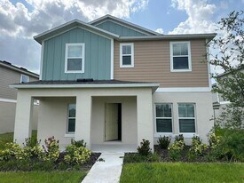 2036 Marigold Aly in Winter Haven, FL - Building Photo