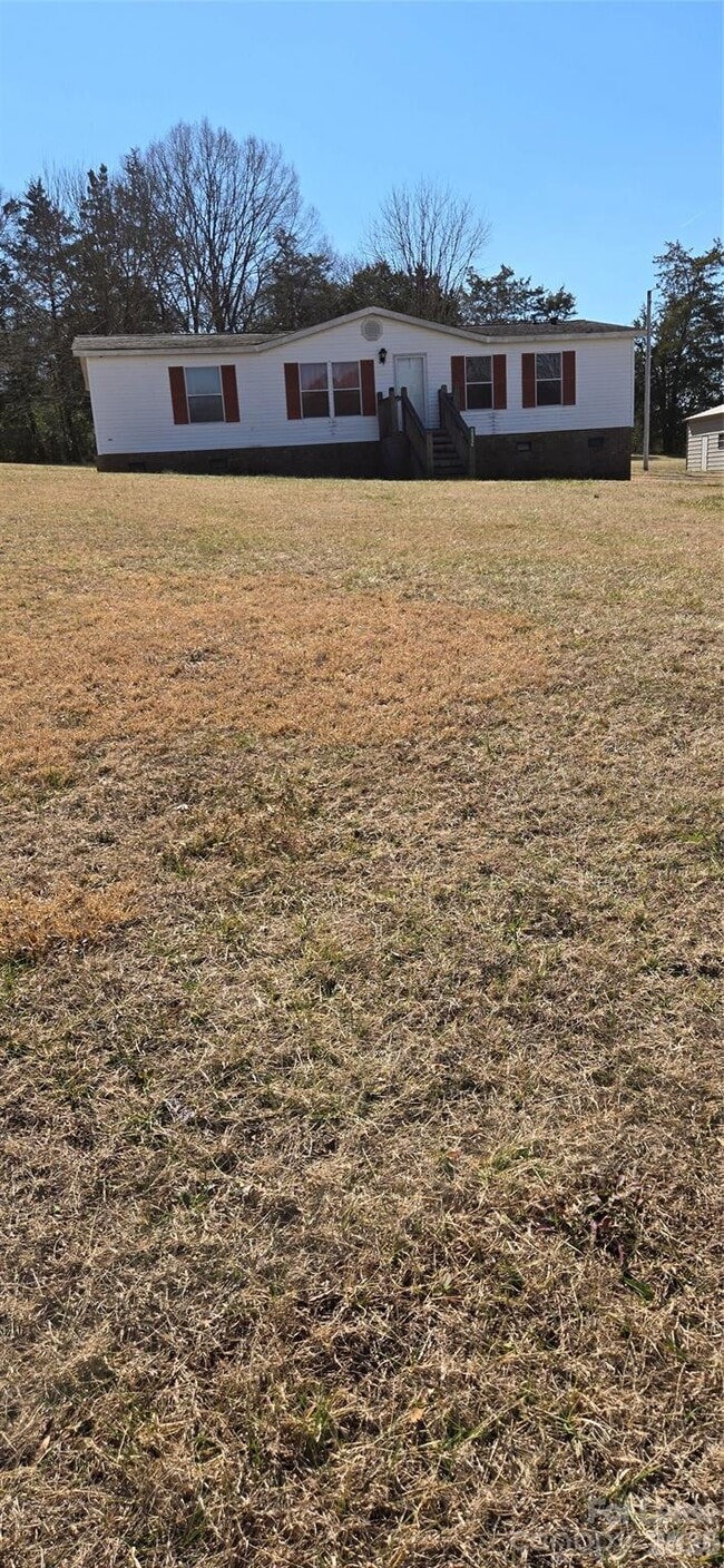 16554 Silver Rd in Oakboro, NC - Building Photo - Building Photo