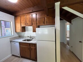 970 Tanglewood Dr in South Lake Tahoe, CA - Building Photo - Building Photo