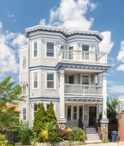 123 Boston St, Unit 3 in Boston, MA - Building Photo