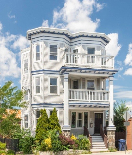 123 Boston St, Unit 3