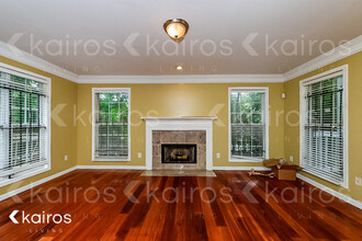 730 Bolton Road in Atlanta, GA - Building Photo - Building Photo