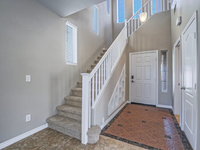 8614 Peaceful Dreams St in Las Vegas, NV - Building Photo - Building Photo