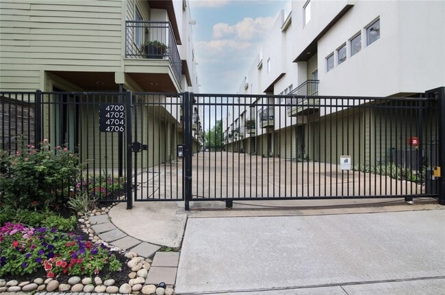 property at 4702 Austin St