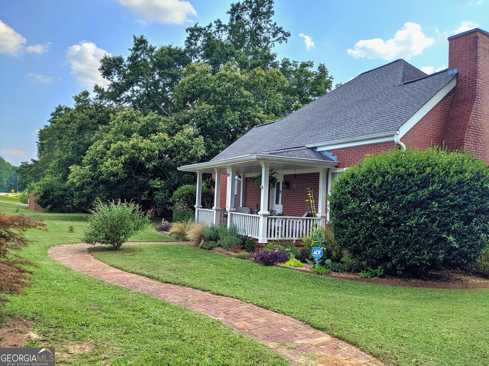 1967 King Mill Rd in Mcdonough, GA - Building Photo