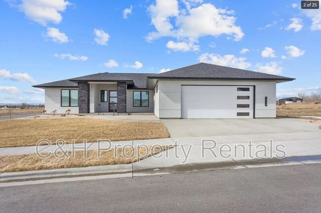 property at 2504 Aspen Crk Trl