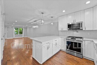 1273 Oates St NE in Washington, DC - Foto de edificio - Building Photo