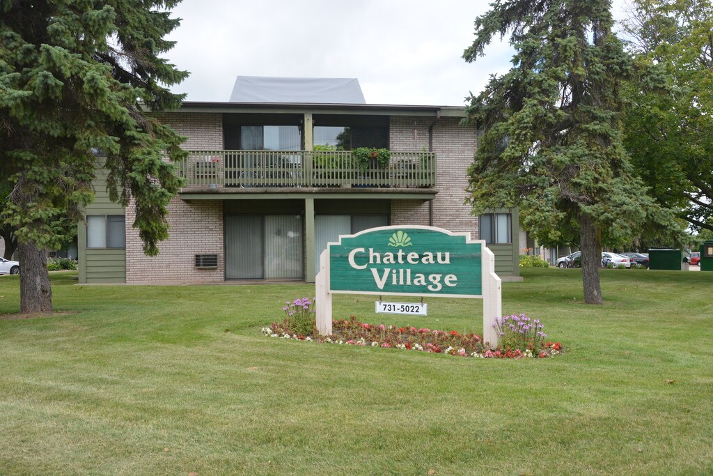 Chateau Village Apartments in Appleton, WI
