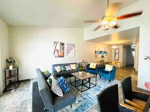 117 E Mesquite St, Unit B in South Padre Island, TX - Building Photo - Building Photo